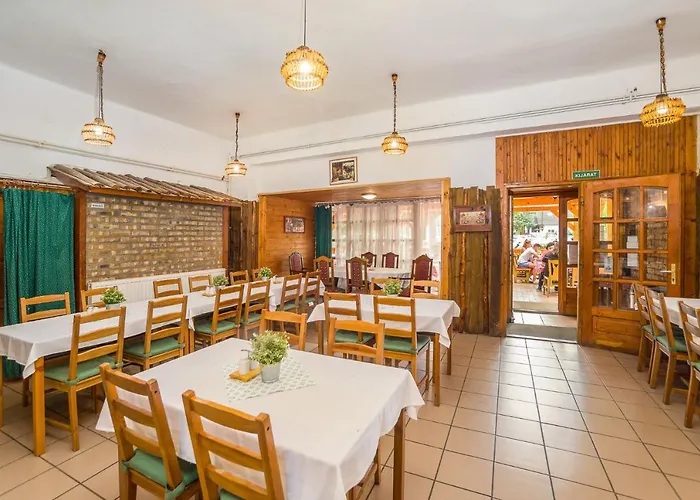Lipicai Apartmanhazak